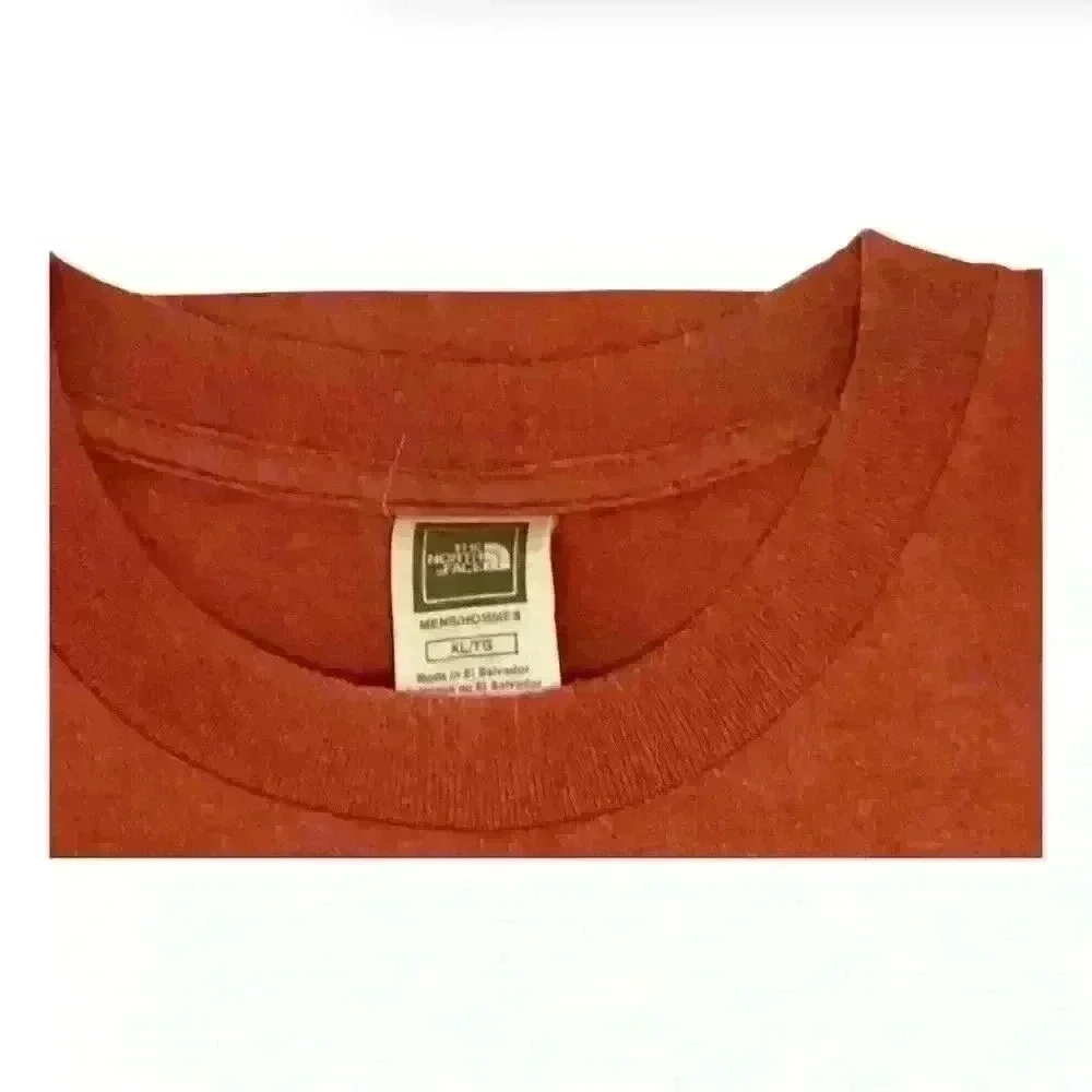 The North Face Men's XL Brown Graphic Print Crew Neck T-Shirt